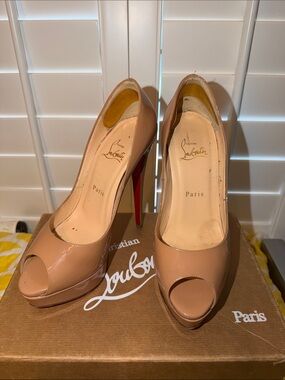 Christian Louboutin Nude Patent Peep-Toe Pumps with Red Soles Size 38